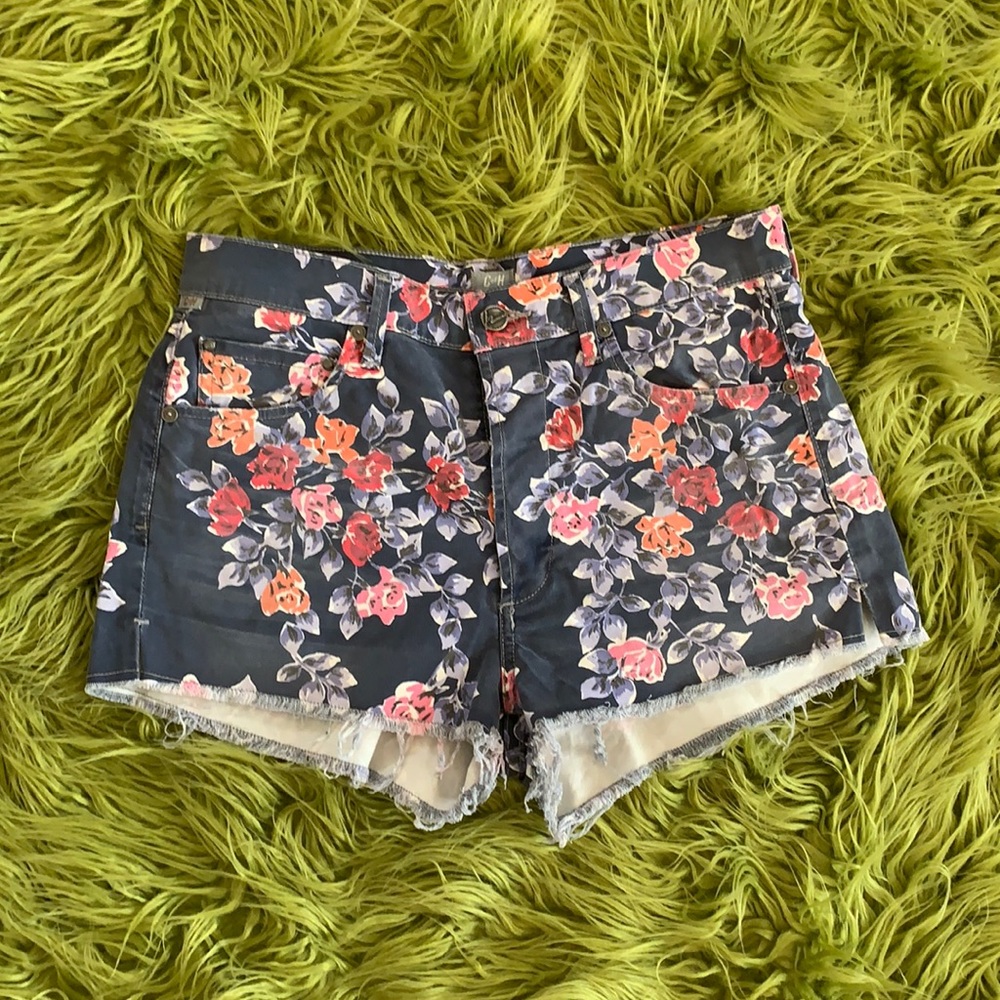 Citizens of Humanity Floral Shorts !!!